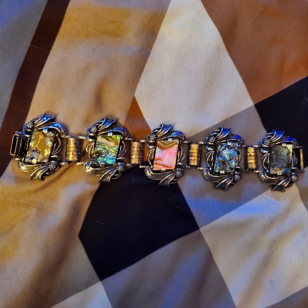 Women's vintage/antique mother of pearl bracelet